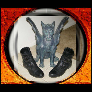 GEOX black leather moto boots 39 Round toe